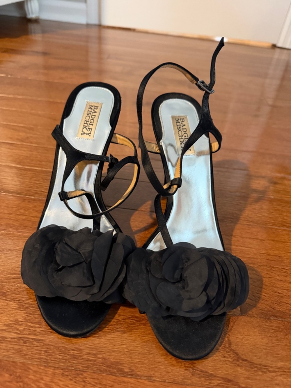 Badgley Mischka Black Floral Embellished Formal Satin Strappy Wedge